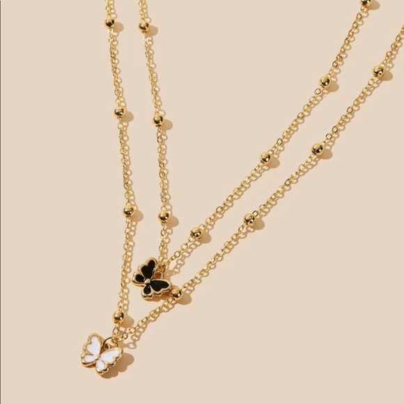 Butterfly Charm Necklace Set - Picture 2 of 4